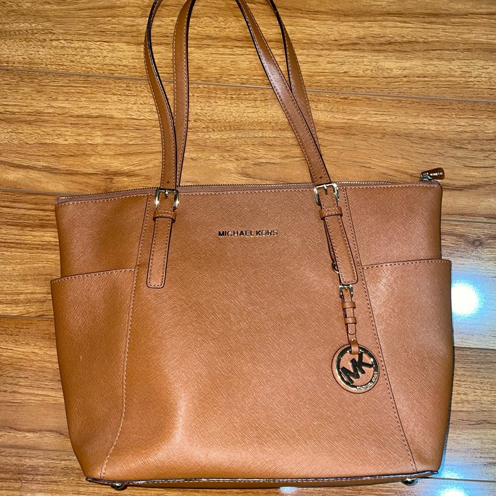 Michael Kors Brown Bag - Picture 1 of 3